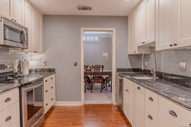 8942 Willmon, Windcrest, TX 78239