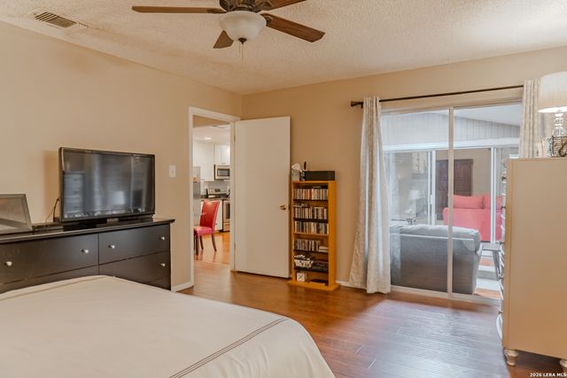 8942 Willmon, Windcrest, TX 78239