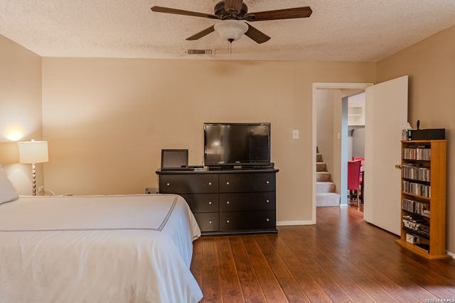 8942 Willmon, Windcrest, TX 78239