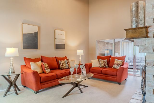 8942 Willmon, Windcrest, TX 78239