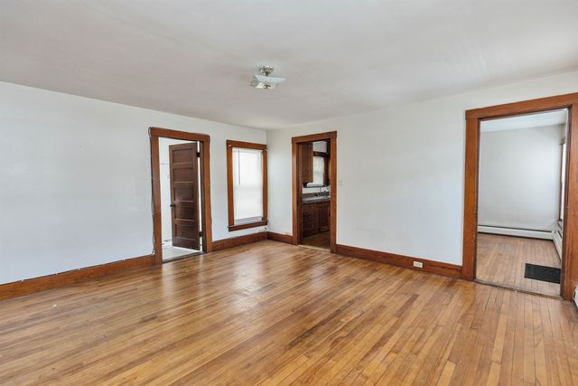 326 Lake Avenue, Manchester, NH 03103