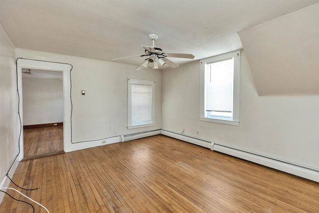 326 Lake Avenue, Manchester, NH 03103