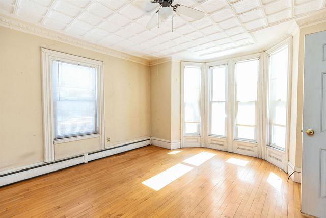 326 Lake Avenue, Manchester, NH 03103