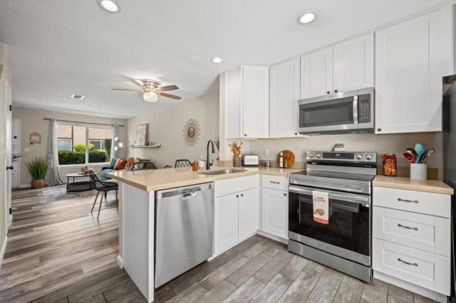 10323 Restful Ct, Santee, CA 92071