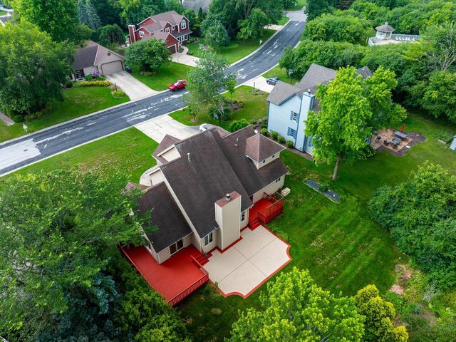 N53W14172 St Andrews DRIVE, Menomonee Falls, WI 53051