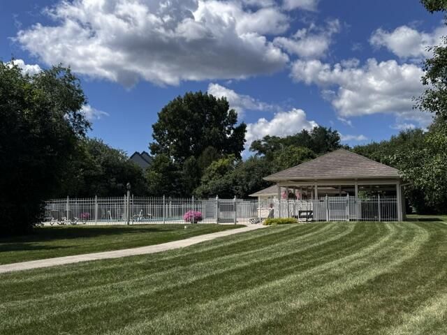 N53W14172 St Andrews DRIVE, Menomonee Falls, WI 53051