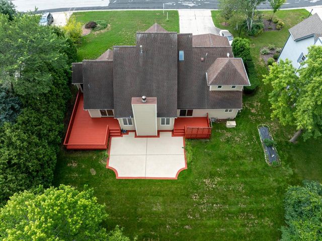 N53W14172 St Andrews DRIVE, Menomonee Falls, WI 53051