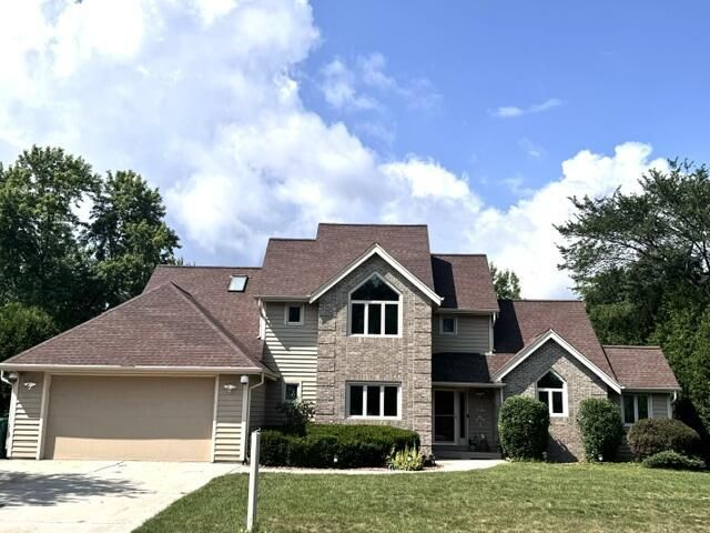 N53W14172 St Andrews DRIVE, Menomonee Falls, WI 53051