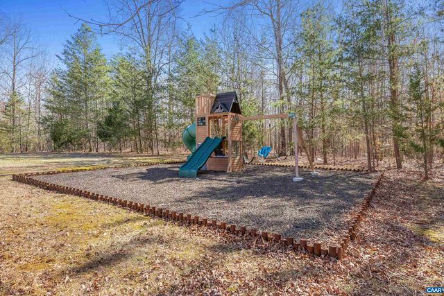 381 BYBEE ESTATES LN, Palmyra, VA 22963