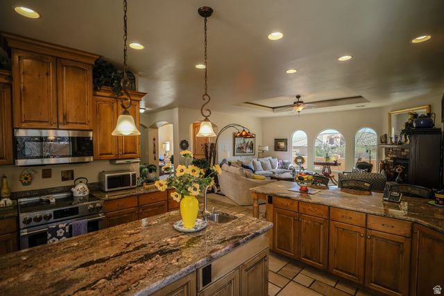 2317 E GREYSTONE DR, St. George, UT 84790