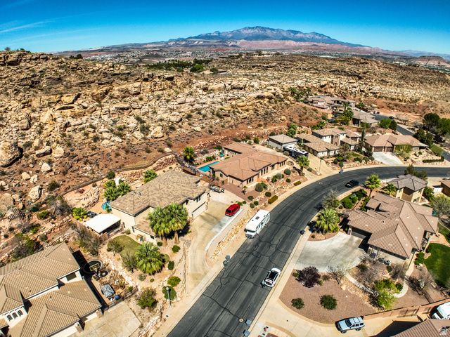 2317 E GREYSTONE DR, St. George, UT 84790