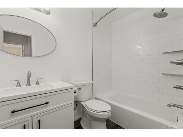 8060 W 9th Ave 207, Lakewood, CO 80214