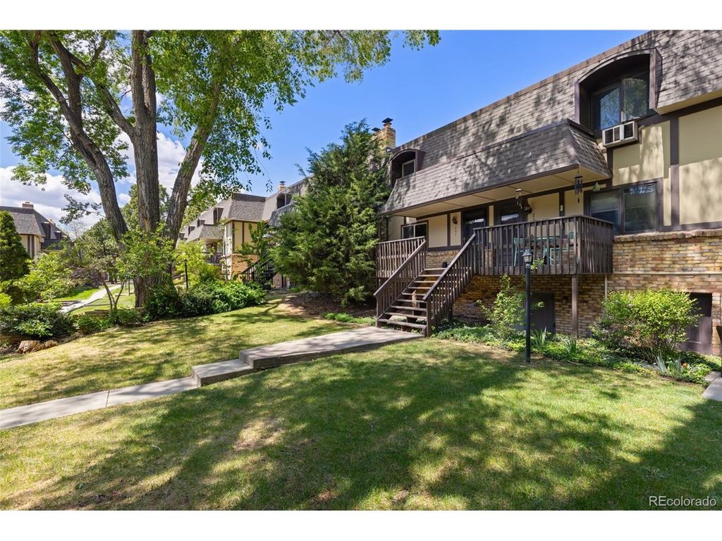 8060 W 9th Ave 207, Lakewood, CO 80214