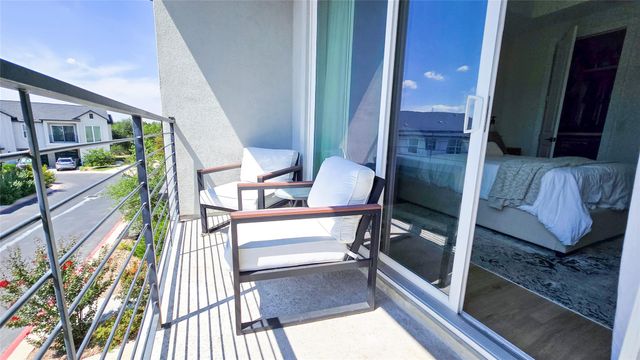 12001 Vista Parke DR 102, Austin, TX 78726