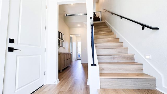 12001 Vista Parke DR 102, Austin, TX 78726