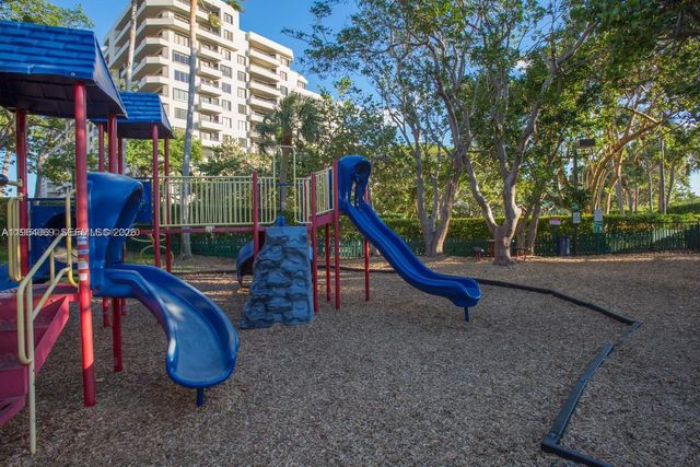 201 Crandon Blvd 306, Key Biscayne, FL 33149