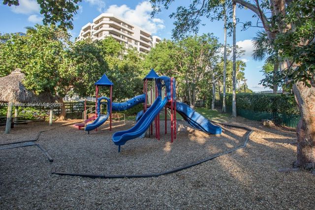 201 Crandon Blvd 306, Key Biscayne, FL 33149