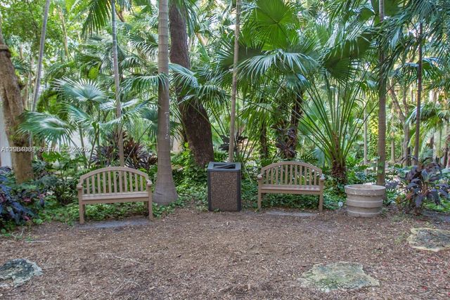 201 Crandon Blvd 306, Key Biscayne, FL 33149