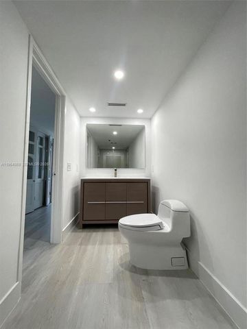 201 Crandon Blvd 306, Key Biscayne, FL 33149