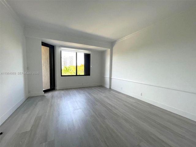 201 Crandon Blvd 306, Key Biscayne, FL 33149