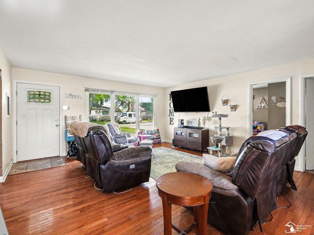 1480 Walnut Street, Monroe, MI 48162