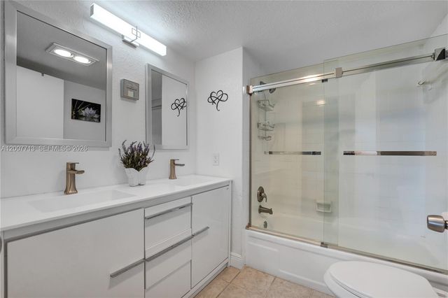 2551 Aragon Boulevard 411, Sunrise, FL 33322