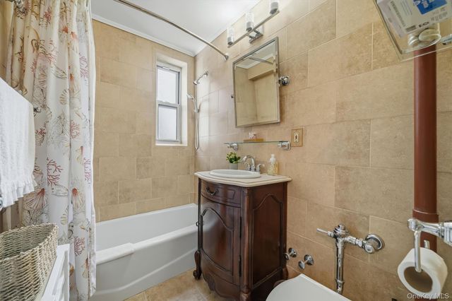 125 Bronx River Road 2F, Yonkers, NY 10704