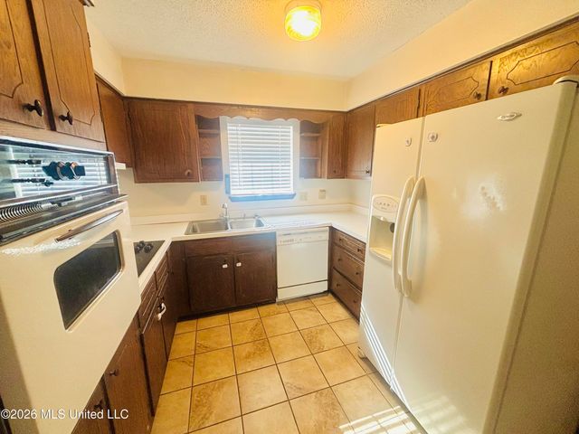2187 Baywood Drive, Biloxi, MS 39532