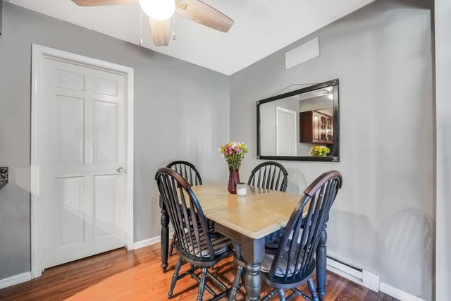 10411 S Komensky Avenue 101B, Oak Lawn, IL 60453