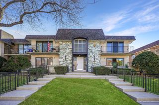 10411 S Komensky Avenue 101B, Oak Lawn, IL 60453