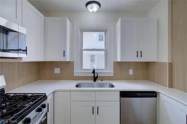 225 Shadyside Court, Alliance, OH 44601