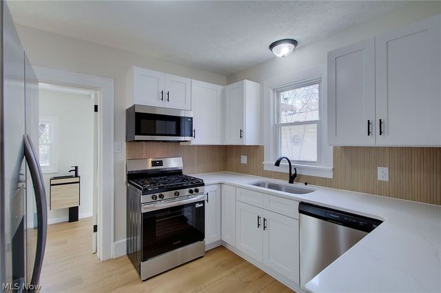 225 Shadyside Court, Alliance, OH 44601