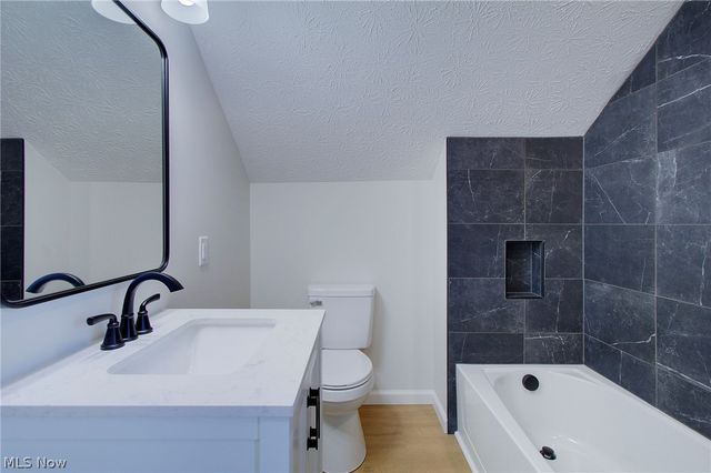 225 Shadyside Court, Alliance, OH 44601