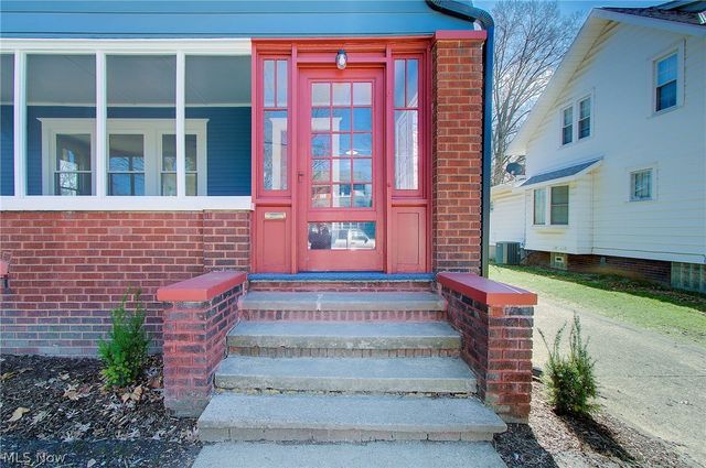 225 Shadyside Court, Alliance, OH 44601