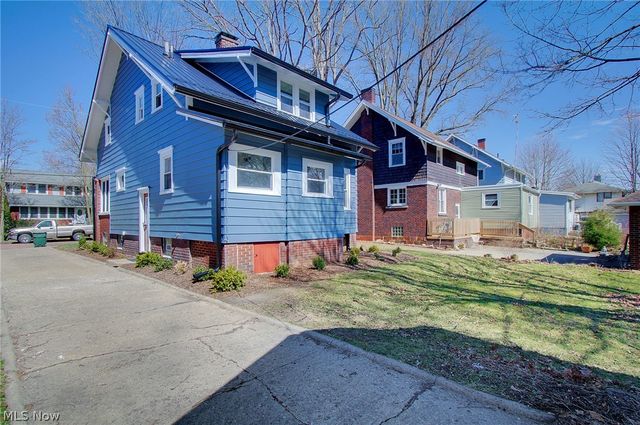 225 Shadyside Court, Alliance, OH 44601