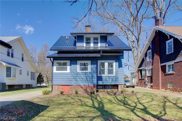 225 Shadyside Court, Alliance, OH 44601