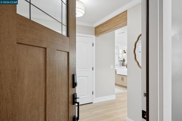 2101 Golden Rain Rd 14, Walnut Creek, CA 94595