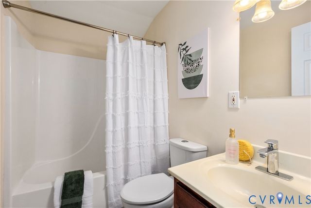 12081 Hunters Hawk Ct, Chesterfield, VA 23838