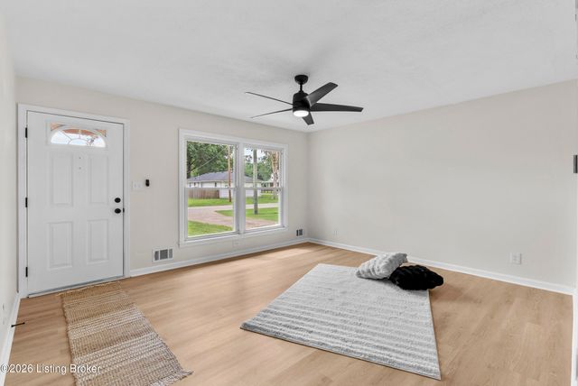 6993 Beechland Ave, Louisville, KY 40258
