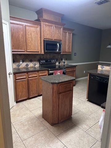 10834 Ashley Dr, Corpus Christi, TX 78410