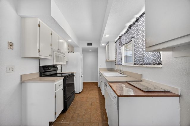 2136 BARKSDALE STREET, Port Charlotte, FL 33948