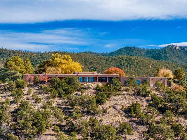 243 Double Arrow Road, Santa Fe, NM 87505