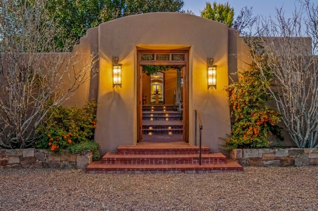 243 Double Arrow Road, Santa Fe, NM 87505
