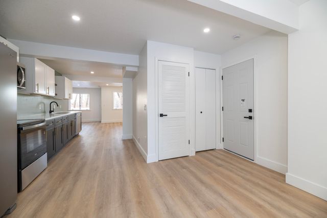 7600 N Riverview Drive, Cooper Twp, MI 49004