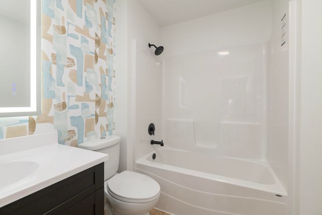 7600 N Riverview Drive, Cooper Twp, MI 49004