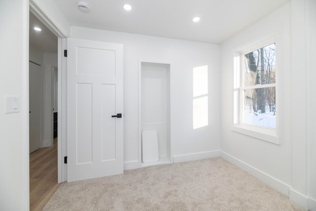 7600 N Riverview Drive, Cooper Twp, MI 49004