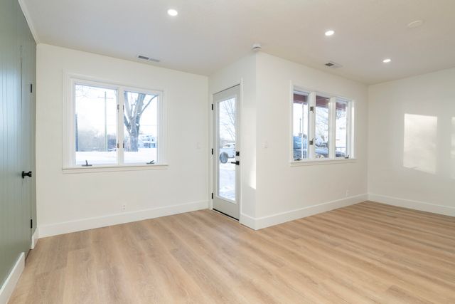 7600 N Riverview Drive, Cooper Twp, MI 49004