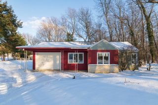 7600 N Riverview Drive, Cooper Twp, MI 49004