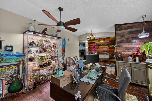 9696 NW 28th Place, Coral Springs, FL 33065