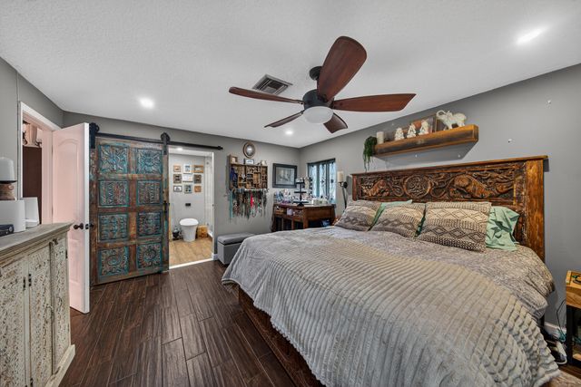 9696 NW 28th Place, Coral Springs, FL 33065